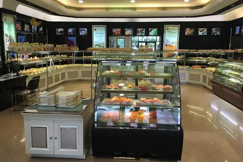 Ashtons Bakery photo 1